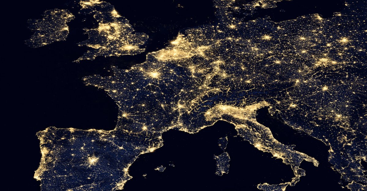 La Pollution Lumineuse de l'Éclairage Public : Enjeux et Solutions 